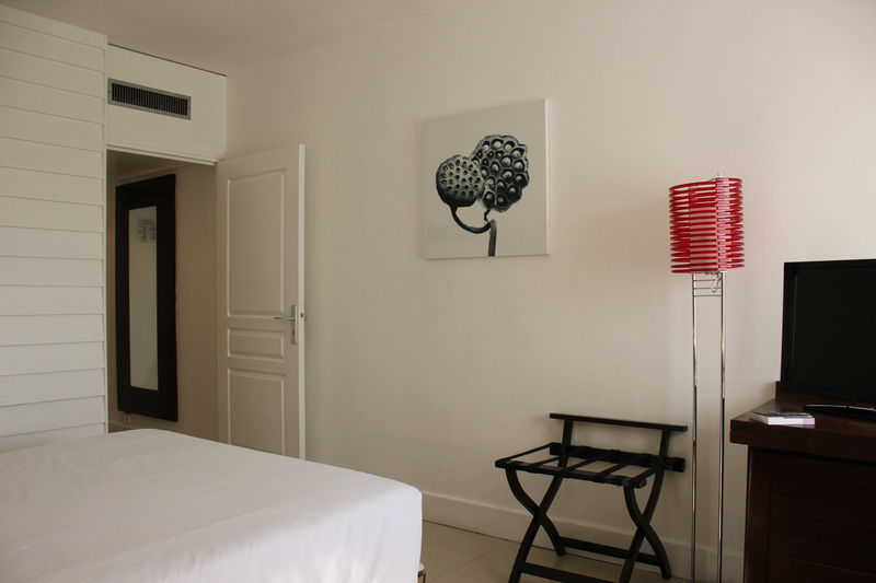 Hotel Le Saint Denis Екстериор снимка