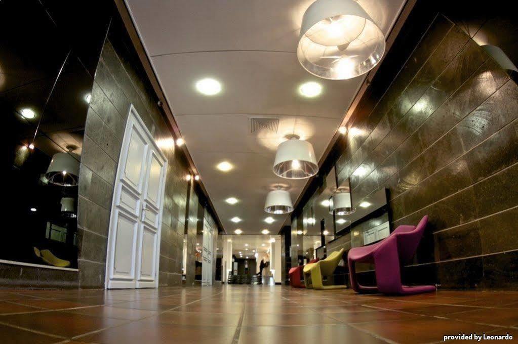Hotel Le Saint Denis Интериор снимка