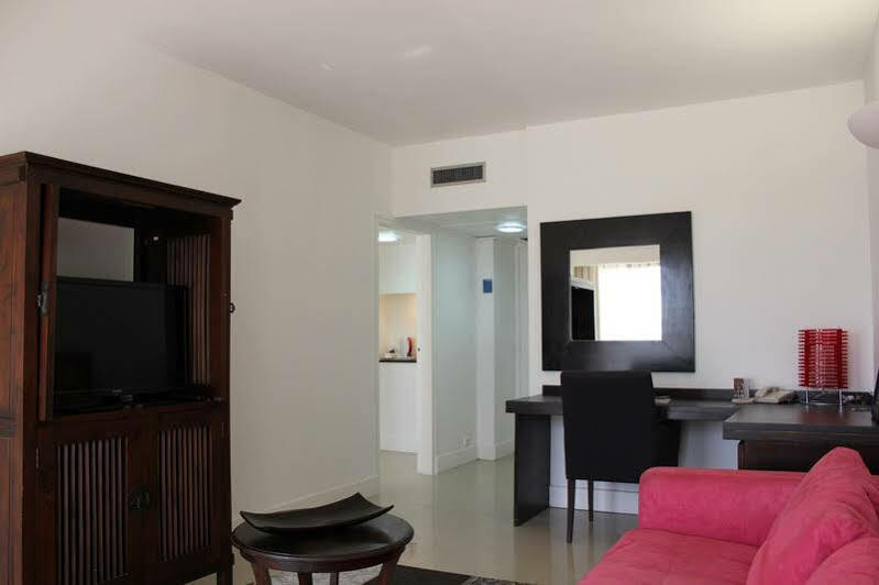 Hotel Le Saint Denis Екстериор снимка
