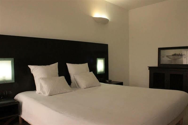 Hotel Le Saint Denis Екстериор снимка